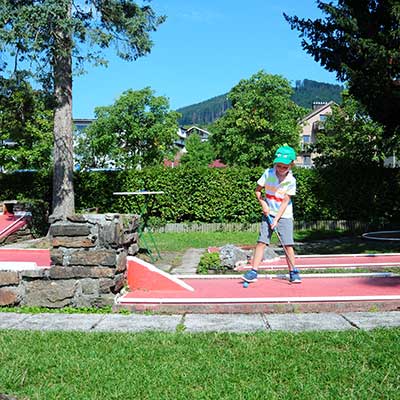 Minigolf spielen in Attersee am Attersee